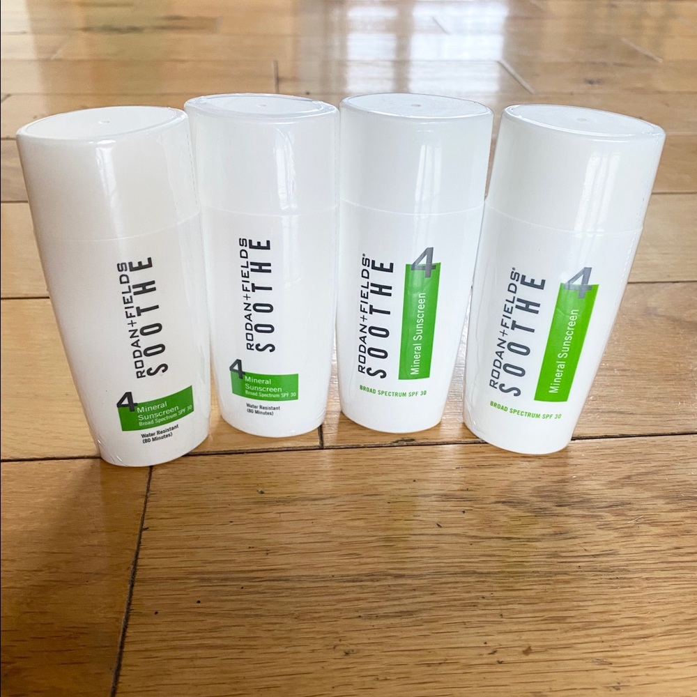 4 Rodan + Fields SPF 30 Soothe Mineral Sunscreen